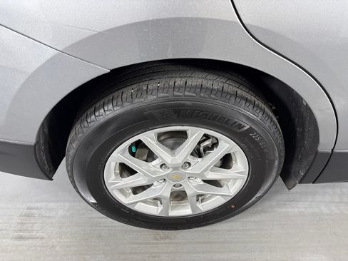 Used 2023 Chevrolet Equinox LT FWD image 10
