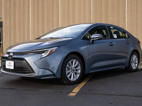 New 2026 Toyota Corolla XLE image 4