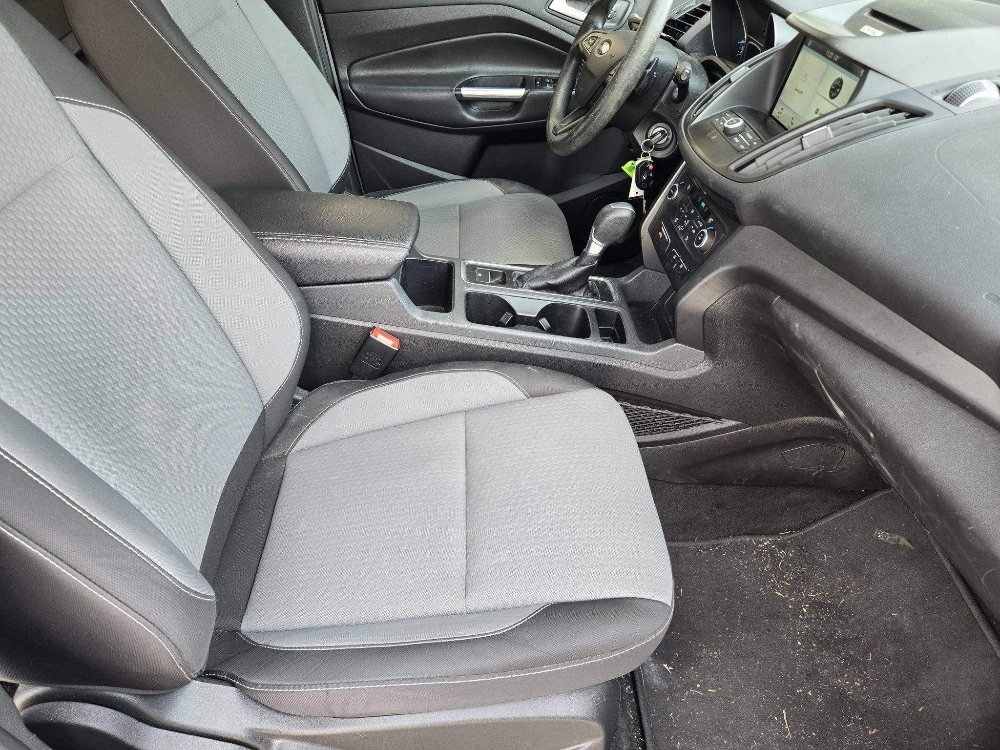 Used 2017 Ford Escape SE w/ Equipment Group 201A AWD/4WD image 14