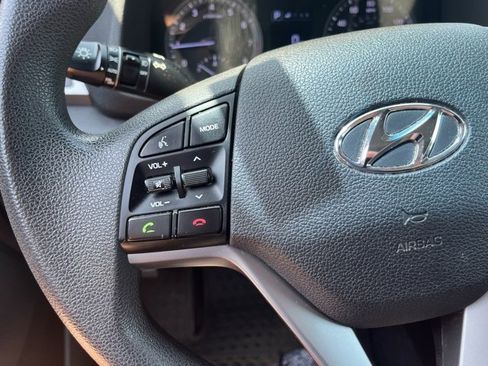 Used 2017 Hyundai Tucson SE image 17