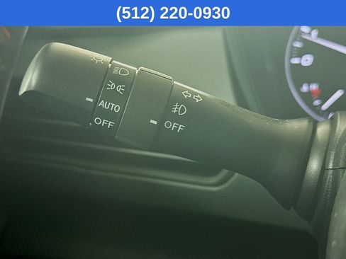 Used 2025 Subaru Crosstrek 2.5i Limited w/ Crosstrek Mirror Package image 13