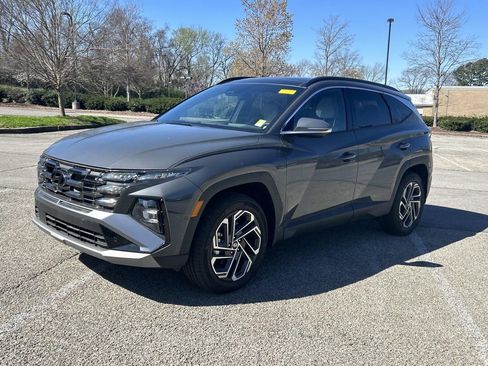 Used 2025 Hyundai Tucson Limited image 3