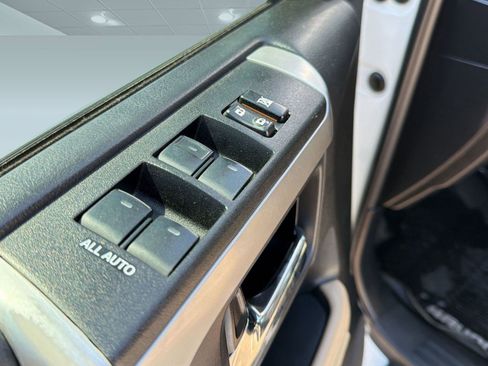 Used 2019 Toyota 4Runner Limited image 12