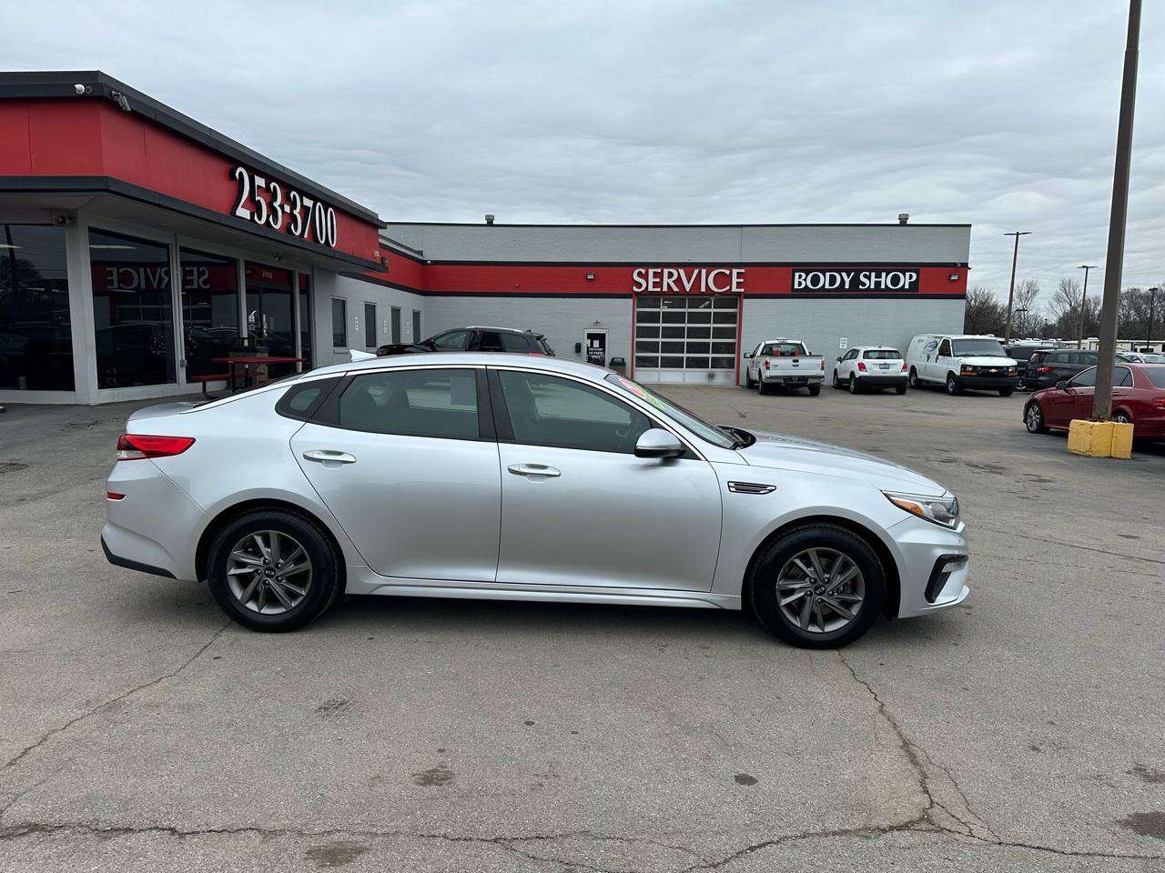 Used 2020 Kia Optima LX FWD image 2