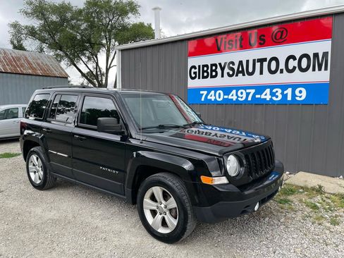 Used 2016 Jeep Patriot Sport w/ Power Value Group FWD image 2
