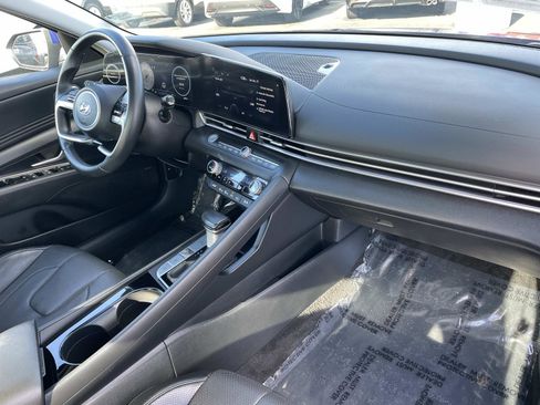 Certified 2023 Hyundai Elantra Limited image 29