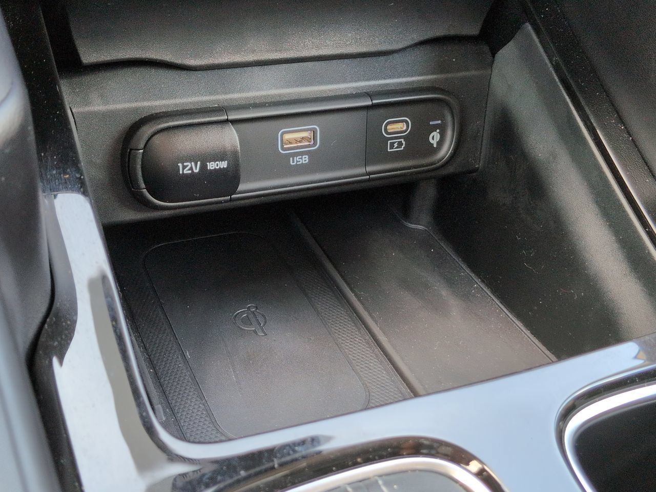 Used 2024 Kia Telluride S w/ S Sunroof Package FWD image 22