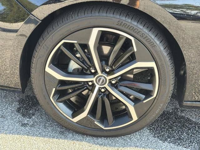 Certified 2025 Nissan Altima 2.5 SR w/ SR Premium Package FWD image 30