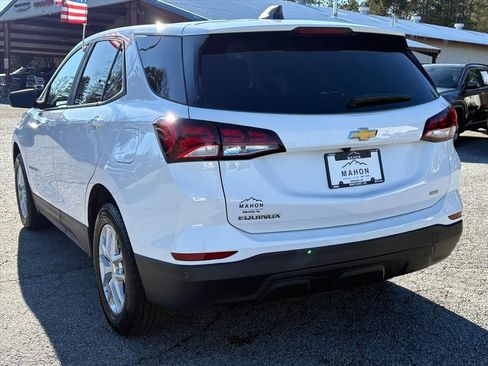 Used 2023 Chevrolet Equinox LS AWD/4WD image 5