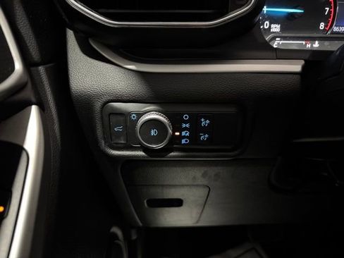 Used 2021 Ford Explorer XLT w/ Equipment Group 202A image 18