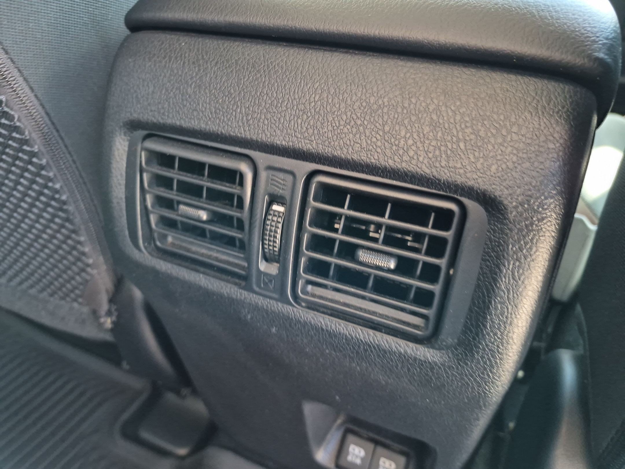 Used 2022 Toyota 4Runner SR5 AWD/4WD image 30
