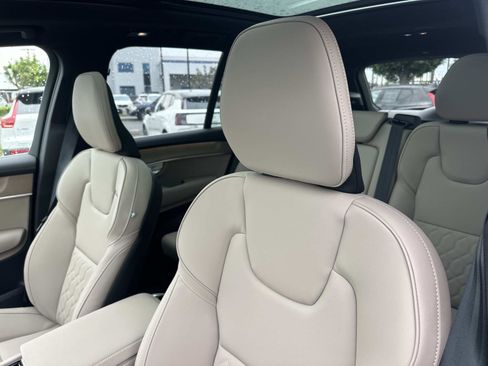 New 2026 Volvo XC90 T8 Plus w/ Protection Package Premier image 15
