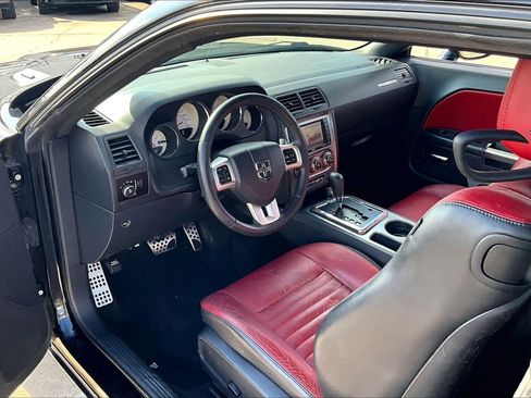 Used 2013 Dodge Challenger R/T image 15