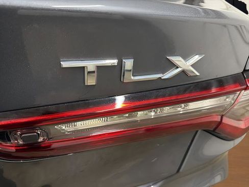 Used 2023 Acura TLX image 8