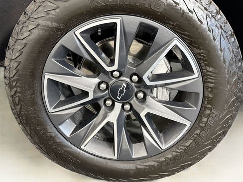 Used 2023 Chevrolet Tahoe Z71 image 31