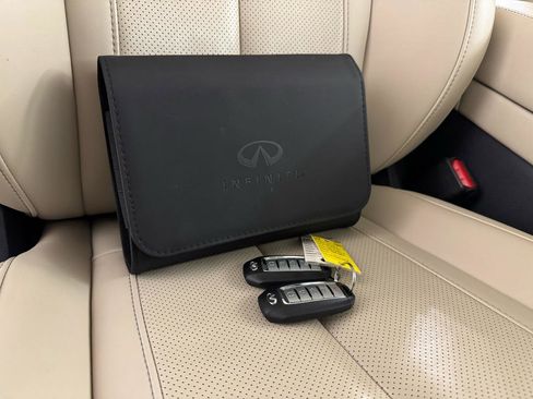 Used 2023 INFINITI QX60 Luxe w/ Performance Audio Package image 48