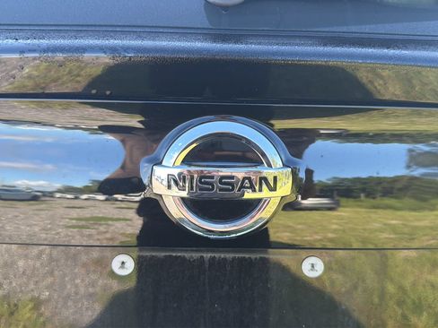 Used 2022 Nissan Rogue Sport SV AWD/4WD image 17