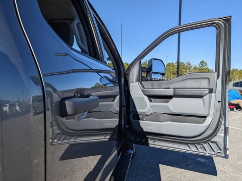 Used 2025 Ford F250 XLT image 49