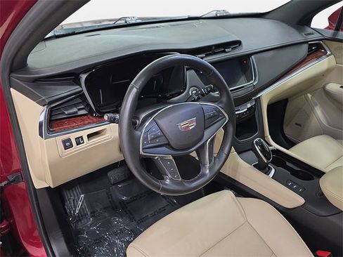 Used 2019 Cadillac XT5 Premium Luxury image 14