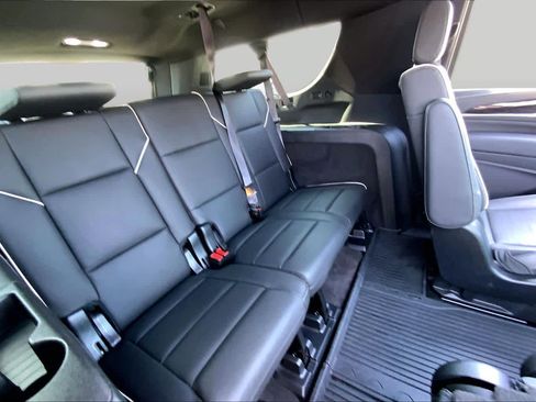 Used 2024 Cadillac Escalade ESV Sport w/ LPO, ONYX Package AWD/4WD image 18