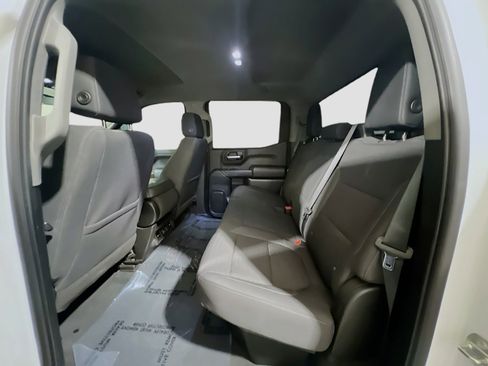 Used 2021 Chevrolet Silverado 1500 LT RWD image 16