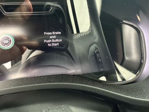 Used 2023 RAM 1500 Limited w/ Body Color Bumper Group image 9