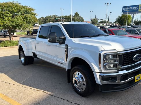 Used 2024 Ford F450 Lariat w/ Lariat Ultimate Package AWD/4WD image 2