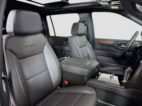 New 2026 GMC Yukon XL Denali image 30