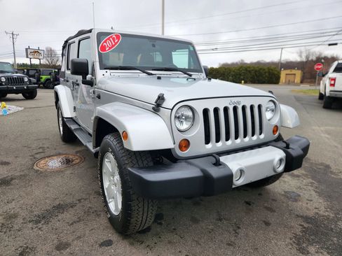 Used 2012 Jeep Wrangler Unlimited Sahara w/ Dual Top Group image 22