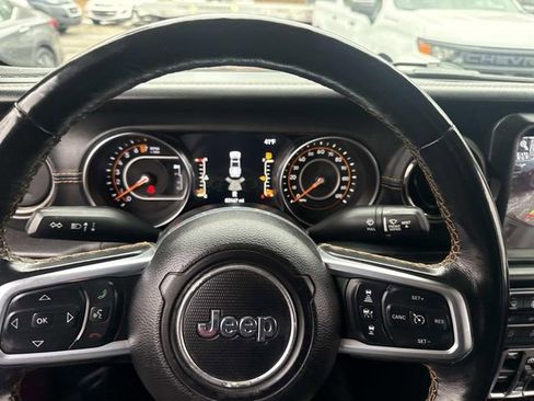 Used 2021 Jeep Gladiator Overland image 28