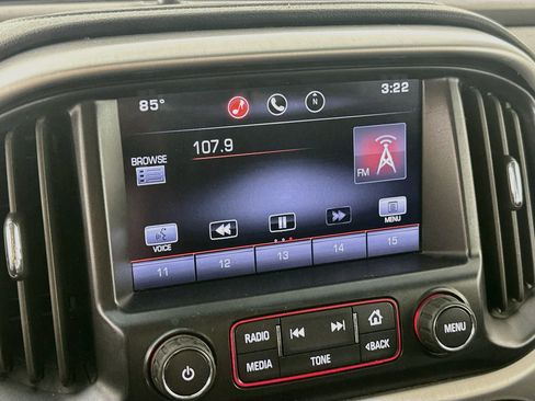 Used 2015 GMC Canyon SLE RWD image 19