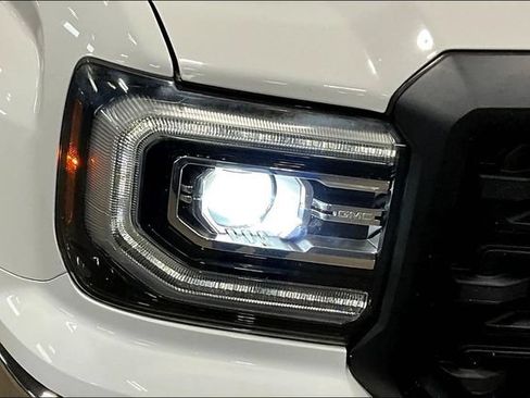 Used 2017 GMC Sierra 1500 SLT AWD/4WD image 29
