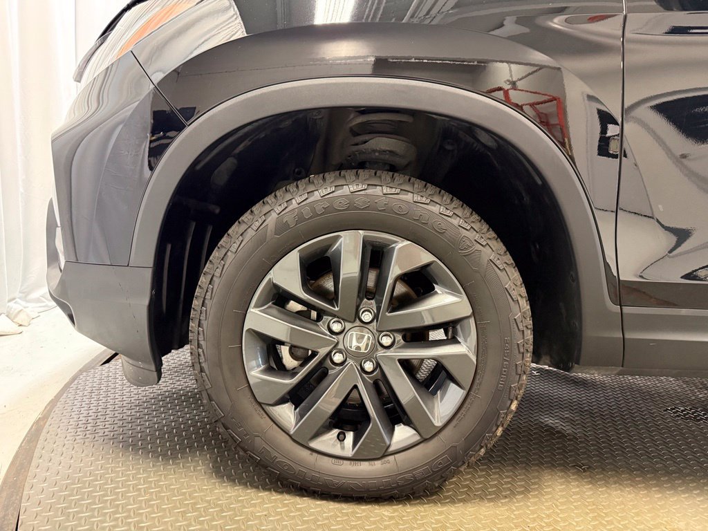 Used 2025 Honda Ridgeline Sport image 27