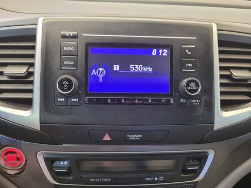Used 2018 Honda Pilot LX image 25