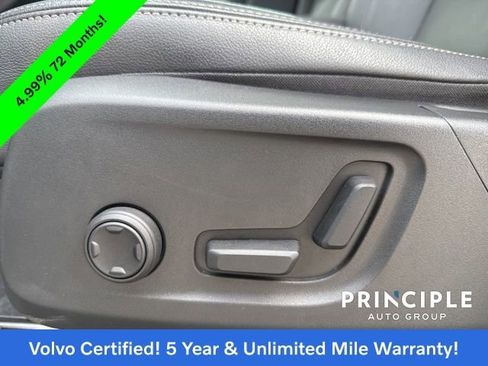 Certified 2025 Volvo XC40 B5 Core image 34