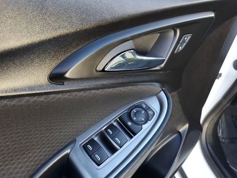 Used 2023 Chevrolet Malibu LT w/ Driver Confidence Package image 7