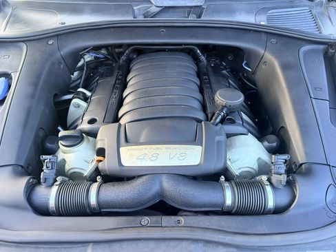 Used 2010 Porsche Cayenne GTS AWD/4WD image 26