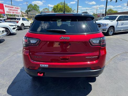 Used 2024 Jeep Compass Trailhawk w/ Trailhawk Elite Group AWD/4WD image 6