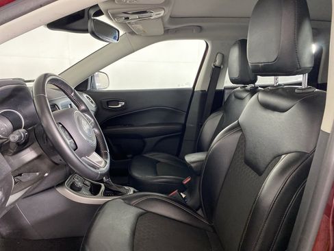 Used 2020 Jeep Compass Latitude image 16