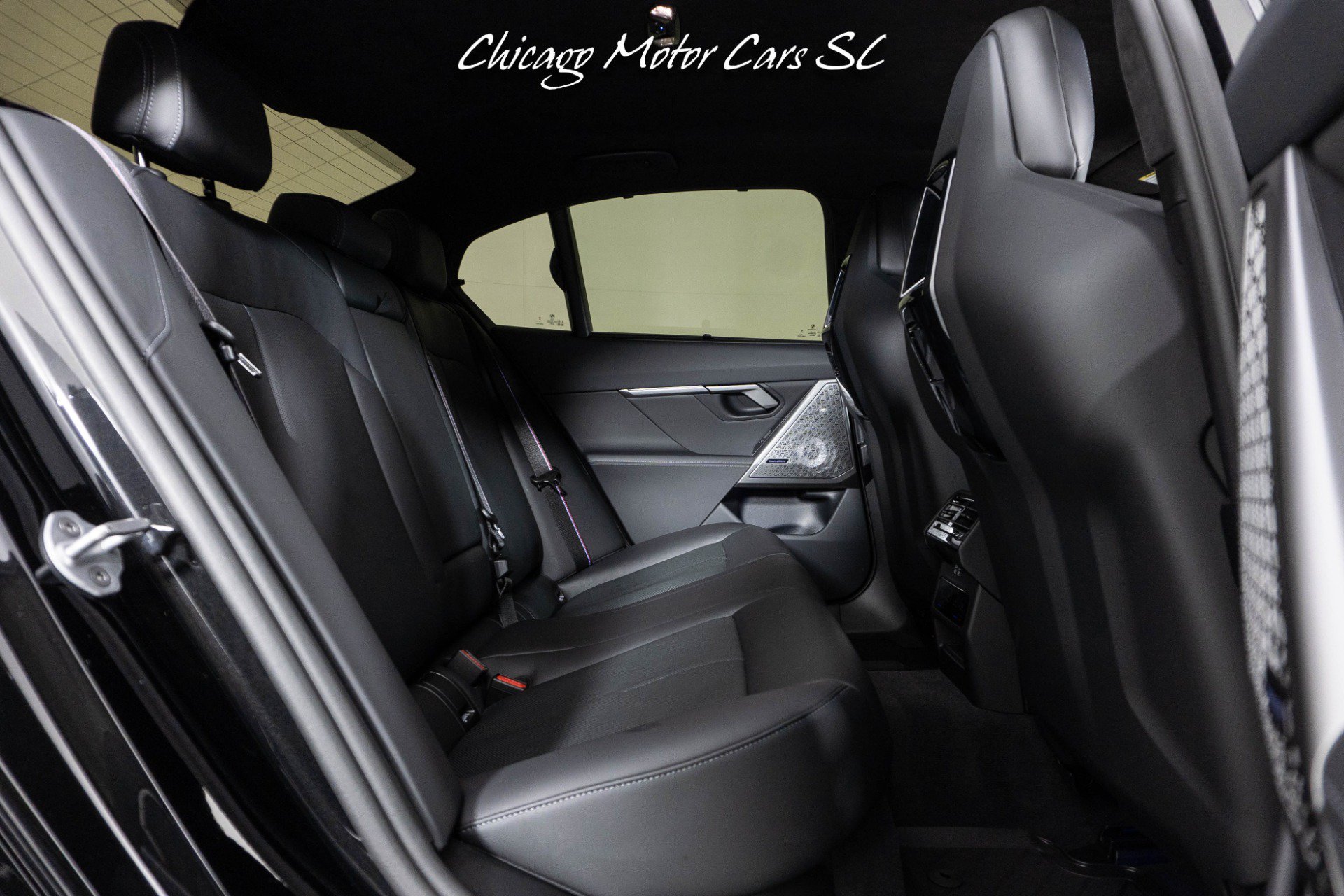 Used 2025 BMW M5 w/ Carbon Package AWD/4WD image 52