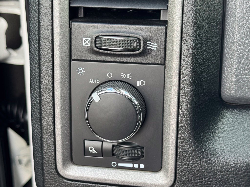 Used 2015 RAM 2500 Tradesman w/ Popular Equipment Group AWD/4WD image 24