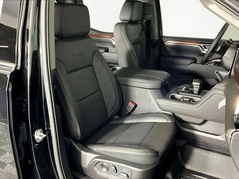 New 2026 GMC Sierra 1500 Denali w/ Denali Reserve Package AWD/4WD image 12