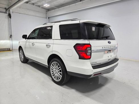 Used 2024 Ford Expedition Limited AWD/4WD image 5