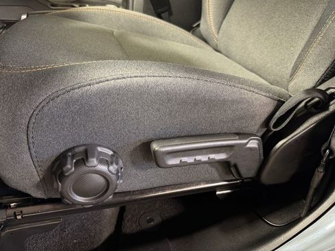 Used 2025 Jeep Wrangler Unlimited Sahara w/ Safety Group image 13