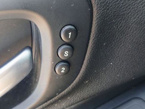 Used 2019 Jeep Cherokee High Altitude image 11