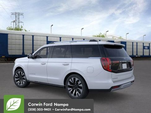 New 2026 Ford Expedition Platinum image 5