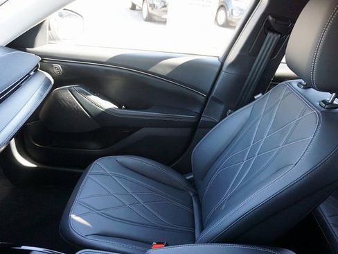 Used 2025 Ford Mustang Mach-E Select image 27