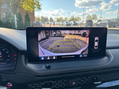 Used 2023 Honda Accord Touring image 16