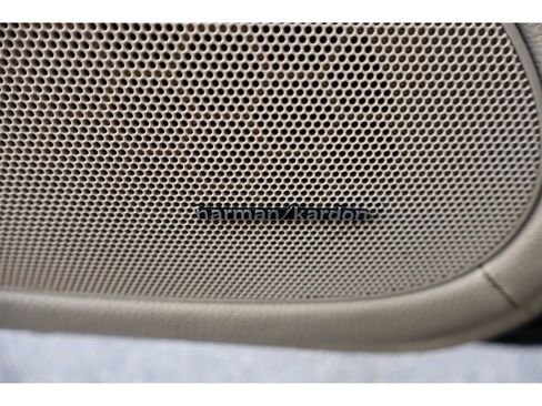 Used 2009 Mercedes-Benz SL 550 image 32