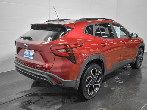 Used 2025 Chevrolet Trax RS image 5